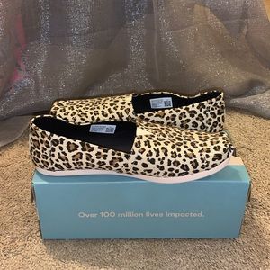 Toms leopard print slip on shoes